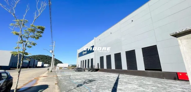 Galpão / Depósito / Armazém para alugar, 1291m² no Volta Grande, Navegantes