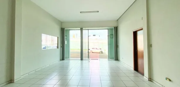 Casa Comercial para venda ou aluguel, 730m² no Lago Igapó, Londrina