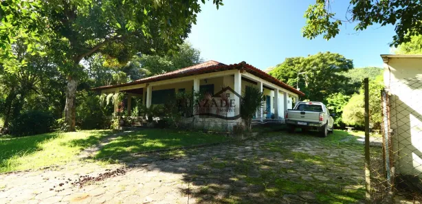Fazenda / Sítio / Chácara com 4 Quartos à venda, 200m² no Lagarto, Maricá