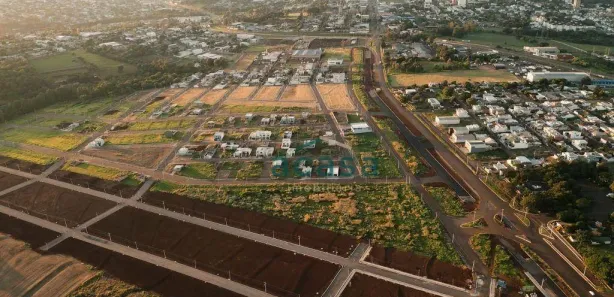 Terreno / Lote / Condomínio à venda, 200m² no Brazmadeira, Cascavel