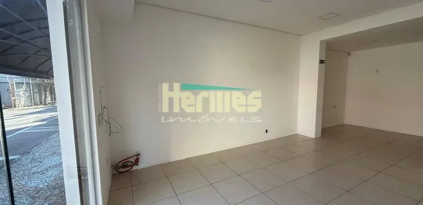 Conjunto Comercial / Sala para alugar, 36m² no Centro, Cosmópolis