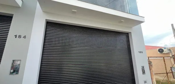 Loja / Salão / Ponto Comercial para alugar, 120m² no Centro, Rio das Pedras