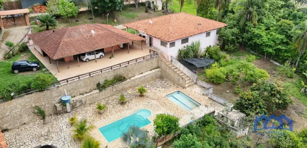 Fazenda / Sítio / Chácara com 3 Quartos à venda, 3200m² no Zona Rural, Mairinque