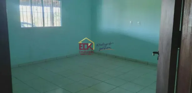 Fazenda / Sítio / Chácara com 4 Quartos para venda ou aluguel, 600m² no Piracangaguá, Taubaté