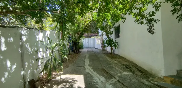 Fazenda / Sítio / Chácara com 2 Quartos à venda, 160m² no Vale das Pedrinhas, Guapimirim