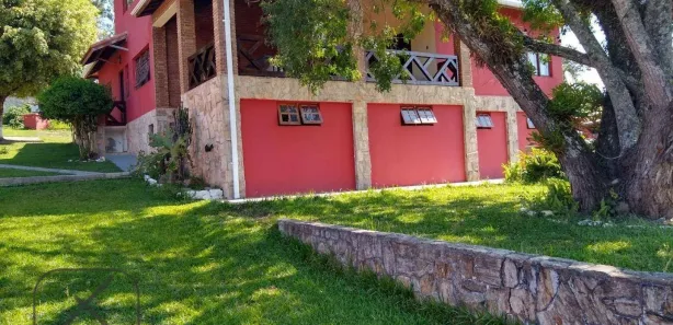 Fazenda / Sítio / Chácara com 4 Quartos à venda, 10000m² no Maracatu, Guararema