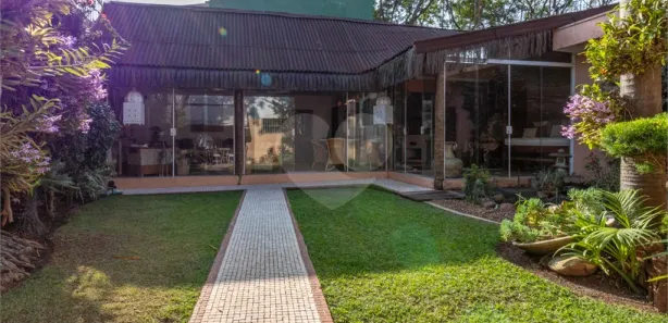 Casa de Vila com 5 Quartos para venda ou aluguel, 540m² no Indianópolis, São Paulo