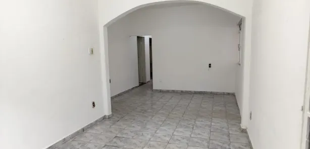 Casa com 3 Quartos para alugar, 300m² no Ilha dos Araújos, Governador Valadares