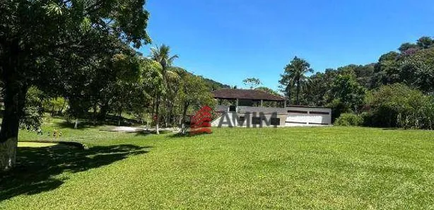 Fazenda / Sítio / Chácara com 5 Quartos à venda, 1000m² no Centro, Cachoeiras de Macacu