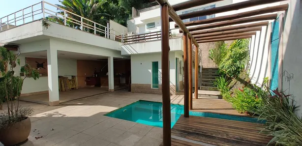 Casa de Condomínio com 3 Quartos à venda, 318m² no Nossa Senhora de Fátima, Barra Mansa