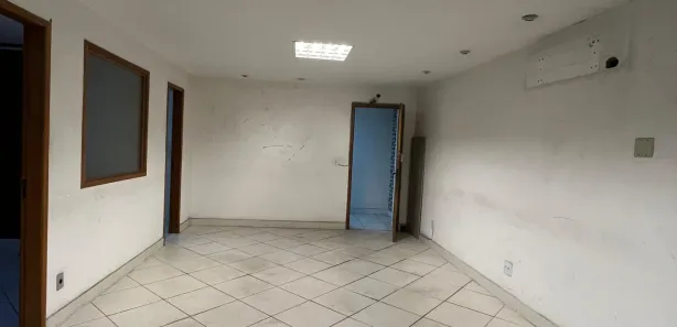 Galpão / Depósito / Armazém para venda ou aluguel, 2800m² no Barra do Imbuí, Teresópolis