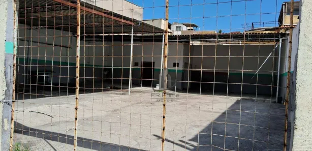 Galpão / Depósito / Armazém à venda, 273m² no Retiro, Volta Redonda