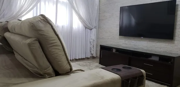 Sobrado com 3 Quartos à venda, 175m² no Jardim Márcia, Suzano