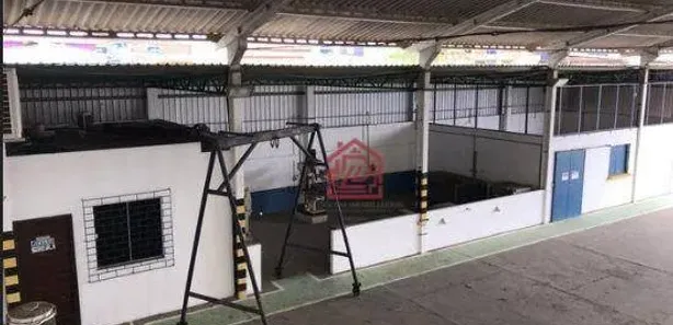 Galpão / Depósito / Armazém para venda ou aluguel, 457m² no Engenho da Praia, Macaé