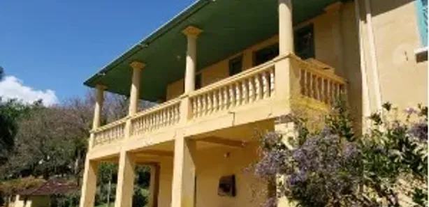 Fazenda / Sítio / Chácara com 4 Quartos para alugar, 1000m² no Jardim Colônia, Jacareí