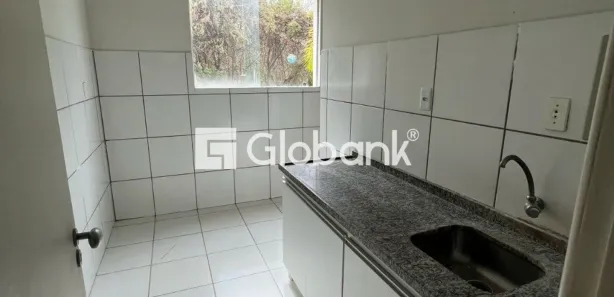 Apartamento com 3 Quartos para alugar, 80m² no Morada do Parque, Montes Claros