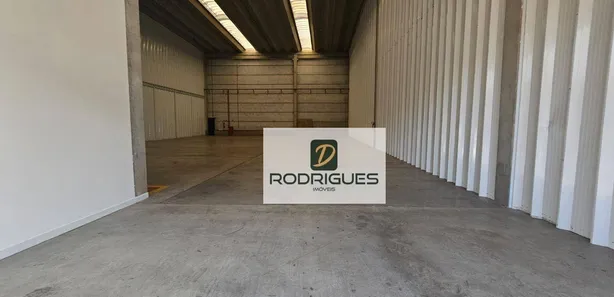 Galpão / Depósito / Armazém para alugar, 852m² no Casa Grande, Diadema