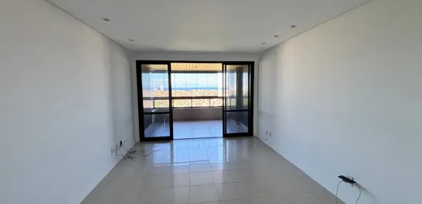 Apartamento com 4 Quartos para venda ou aluguel, 150m² no Candeal, Salvador