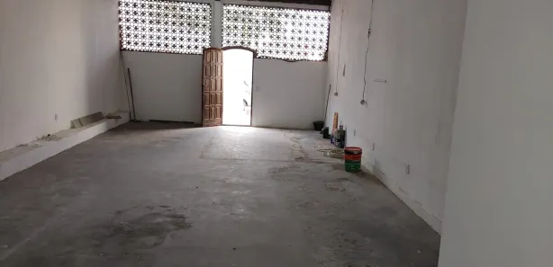 Galpão / Depósito / Armazém para alugar, 70m² no Centro, São Pedro da Aldeia