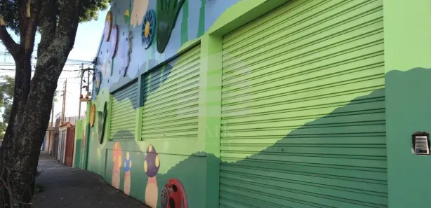 Galpão / Depósito / Armazém para venda ou aluguel, 680m² no Bosque da Saúde, São Paulo