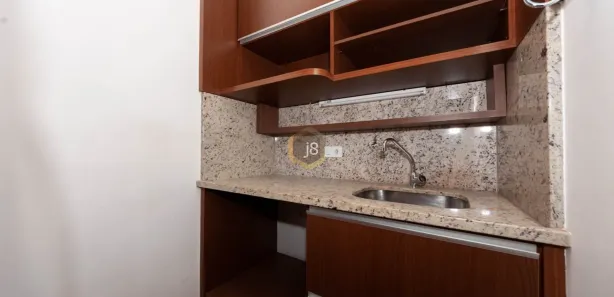 Conjunto Comercial / Sala para alugar, 37m² no Centro, Curitiba