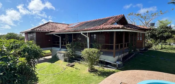Fazenda / Sítio / Chácara com 3 Quartos à venda, 130m² no Ebenezer, Gravatá
