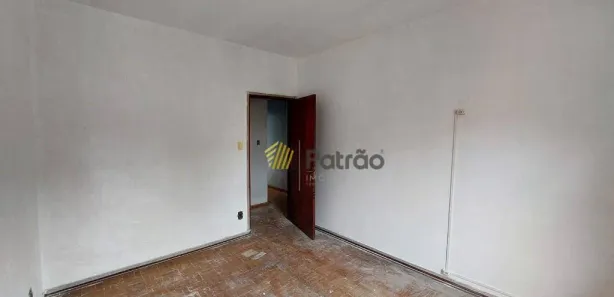 Prédio Inteiro à venda, 249m² no Piraporinha, Diadema