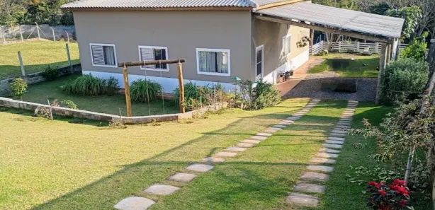 Fazenda / Sítio / Chácara com 3 Quartos à venda, 104m² no Floresta, Alambari