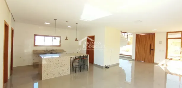 Casa de Condomínio com 4 Quartos para alugar, 264m² no Parque das Nações, Pindamonhangaba