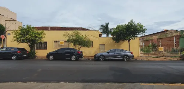 Loja / Salão / Ponto Comercial à venda, 651m² no Centro, Sertãozinho