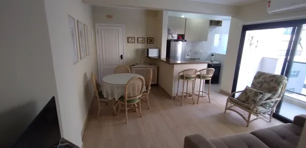 Flat com 2 Quartos à venda, 66m² no Pitangueiras, Guarujá