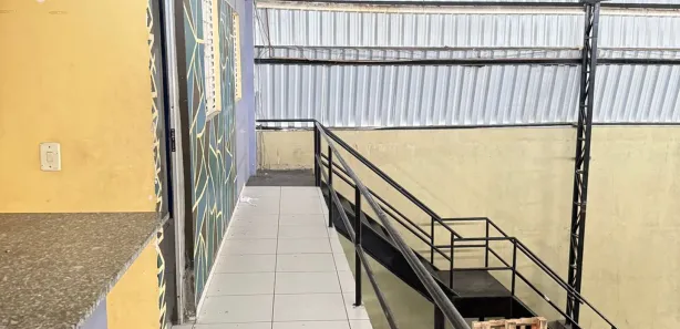 Galpão / Depósito / Armazém para alugar, 400m² no Novo Aleixo, Manaus