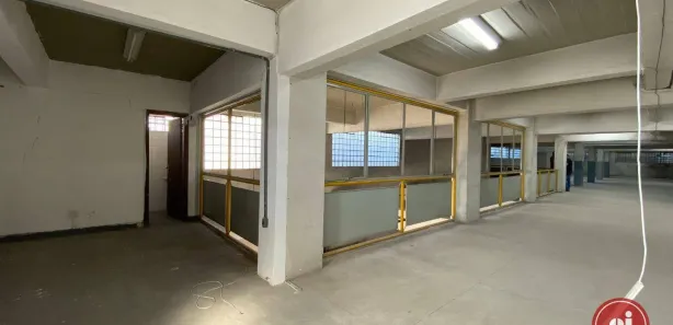 Loja / Salão / Ponto Comercial à venda, 760m² no , Betim
