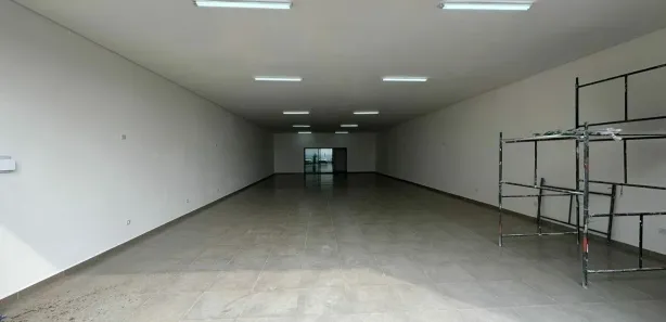 Loja / Salão / Ponto Comercial para alugar, 211m² no Vila dos Ipês, Boituva