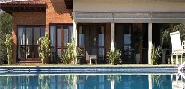 Fazenda / Sítio / Chácara com 6 Quartos à venda, 400m² no Sebandilha, Mairinque