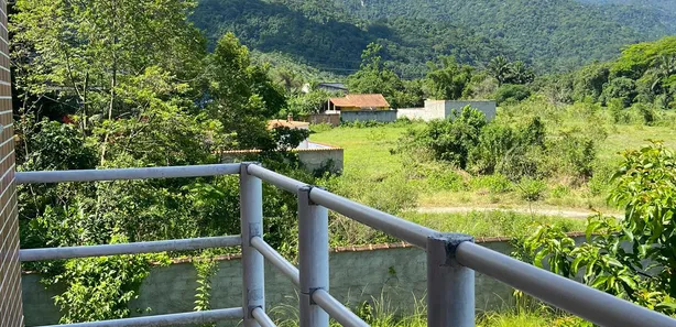 Casa com 2 Quartos à venda, 180m² no Cachoeira Grande (Rio do Ouro), Magé
