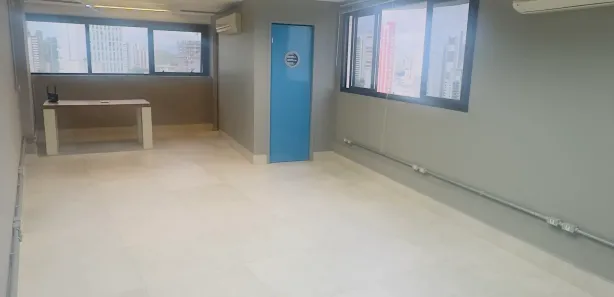 Loja / Salão / Ponto Comercial à venda, 47m² no Tirol, Natal