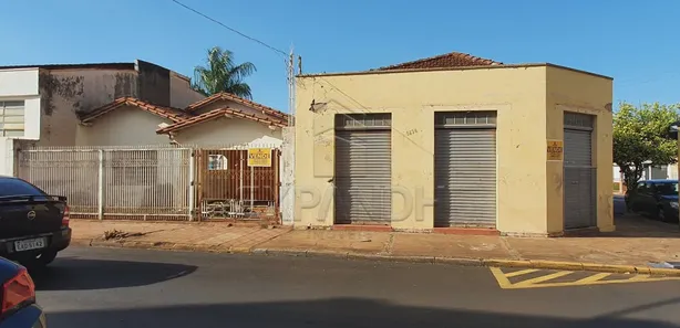 Loja / Salão / Ponto Comercial à venda, 651m² no Centro, Sertãozinho