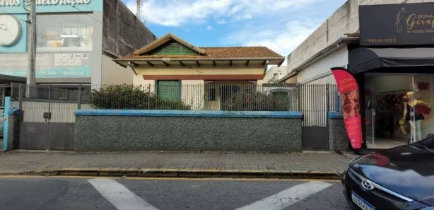 Casa Comercial com 4 Quartos à venda, 155m² no Centro, Guaratinguetá
