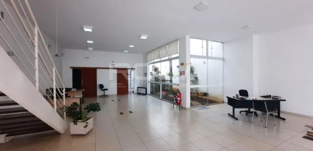 Prédio Inteiro para alugar, 579m² no Jardim São Carlos, São Carlos