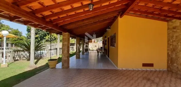 Fazenda / Sítio / Chácara com 3 Quartos à venda, 280m² no , Ipeúna