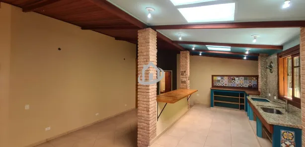 Fazenda / Sítio / Chácara com 2 Quartos à venda, 237m² no Itaquaciara, Itapecerica da Serra