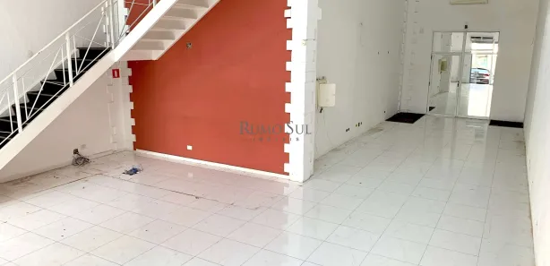 Loja / Salão / Ponto Comercial para alugar, 230m² no Vila Suzana, São Paulo