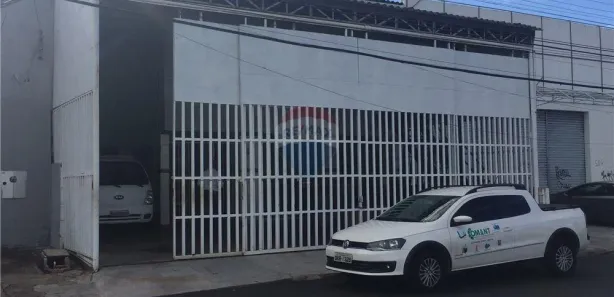 Galpão / Depósito / Armazém à venda, 420m² no Santo Antônio, Aracaju