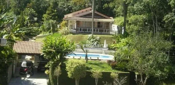 Casa com 3 Quartos à venda, 191m² no Loteamento Chacaras Embu-Guacu, Embu-Guaçu