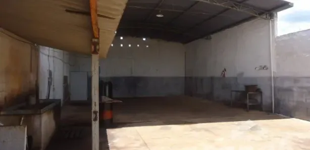 Loja / Salão / Ponto Comercial à venda, 260m² no , Cravinhos