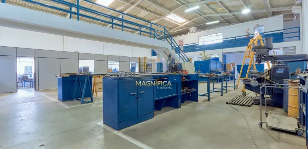 Galpão / Depósito / Armazém com 1 Quarto à venda, 725m² no Iná, São José dos Pinhais