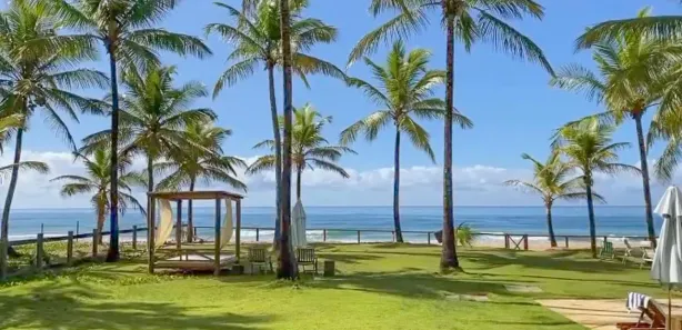 Casa de Condomínio com 5 Quartos para alugar, 645m² no Busca Vida (Abrantes), Camaçari