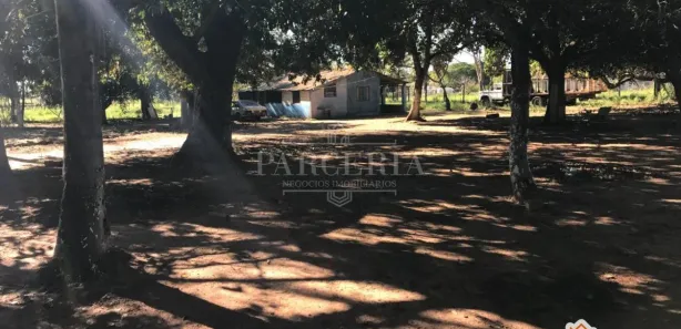 Fazenda / Sítio / Chácara com 2 Quartos para alugar, 150m² no Centro, Araçatuba