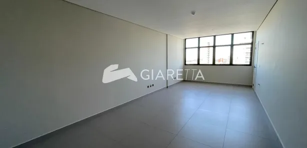 Conjunto Comercial / Sala para alugar, 37m² no Centro, Toledo
